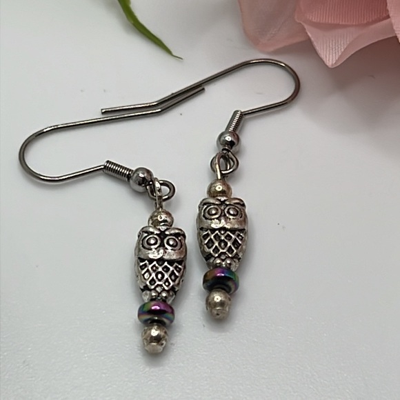 Miniature Silver Owl Earrings. - Picture 3 of 3